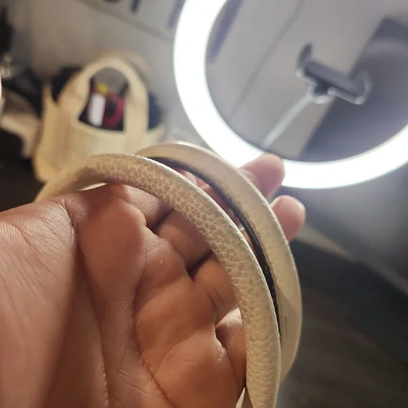 Michael Kors Mercer Pebbled Leather Hand Bag - Picture 13 of 13